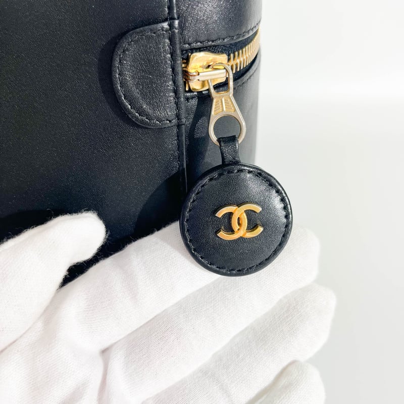 シャネル ビコローレ バニティバッグ | HIVE Collective