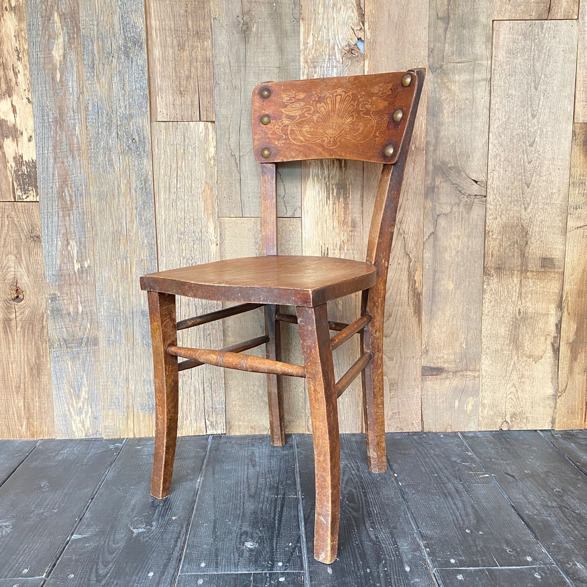 浅浮き彫り木製チェア フランスアンティーク ㊲-2 | OGISHIMA COFFEE