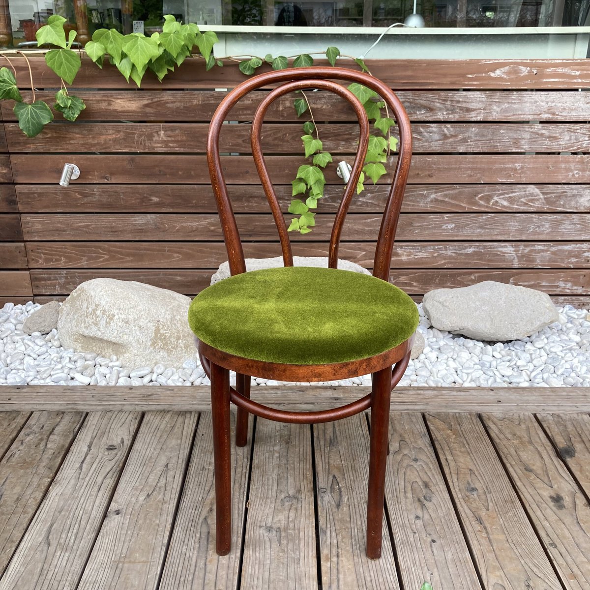 1748 マルニ木工 / 曲げ木ダイニングチェア | 家具の富士