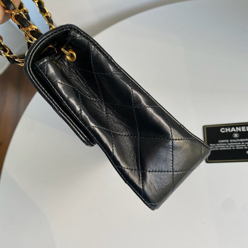 シャネルクラシック ヴィンテージマトラッセシングルフラップ 7番台