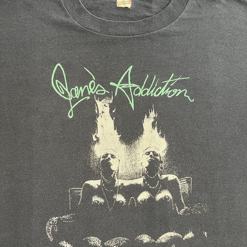 Jane's Addiction T-shirt nothing's shocking | D