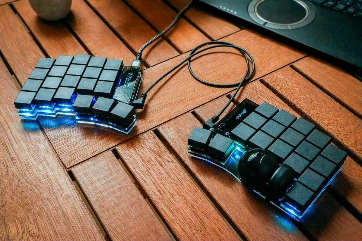 Keyball39 黒／白 | Shirogane Lab