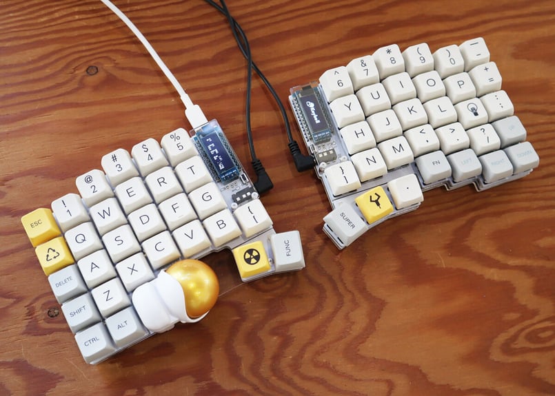 Keyball61 黒／白 | Shirogane Lab