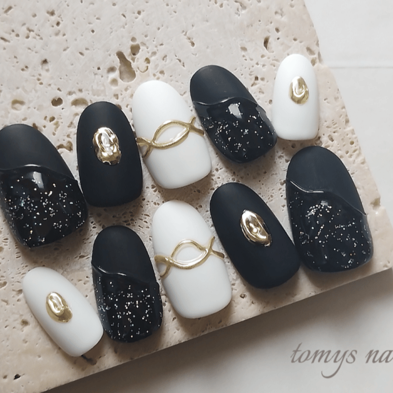 ⋆.⸜かっこいい×マット⸝.⋆ネイルチップ | tomy.nailtip(14日以内発送)