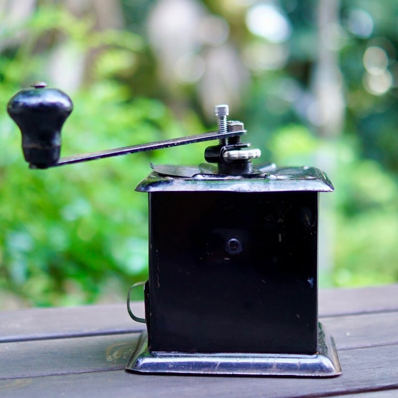 1900's UNIVERSAL No.109 Coffee Mill（Simmons Ha