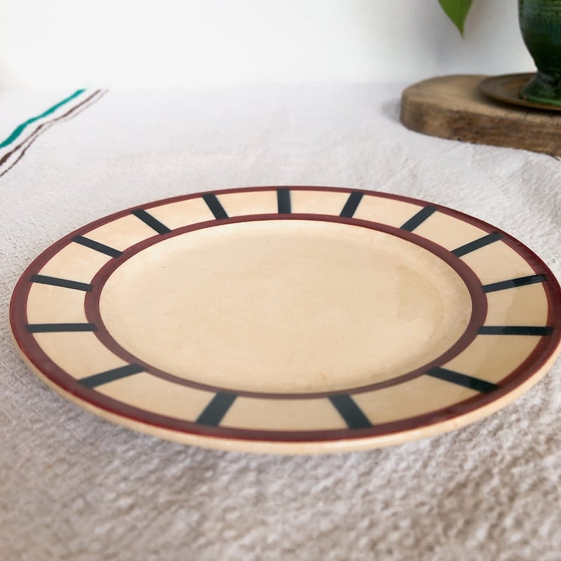 HBCM べアン クレイユモントロー バスク柄デザードプレート B フランス