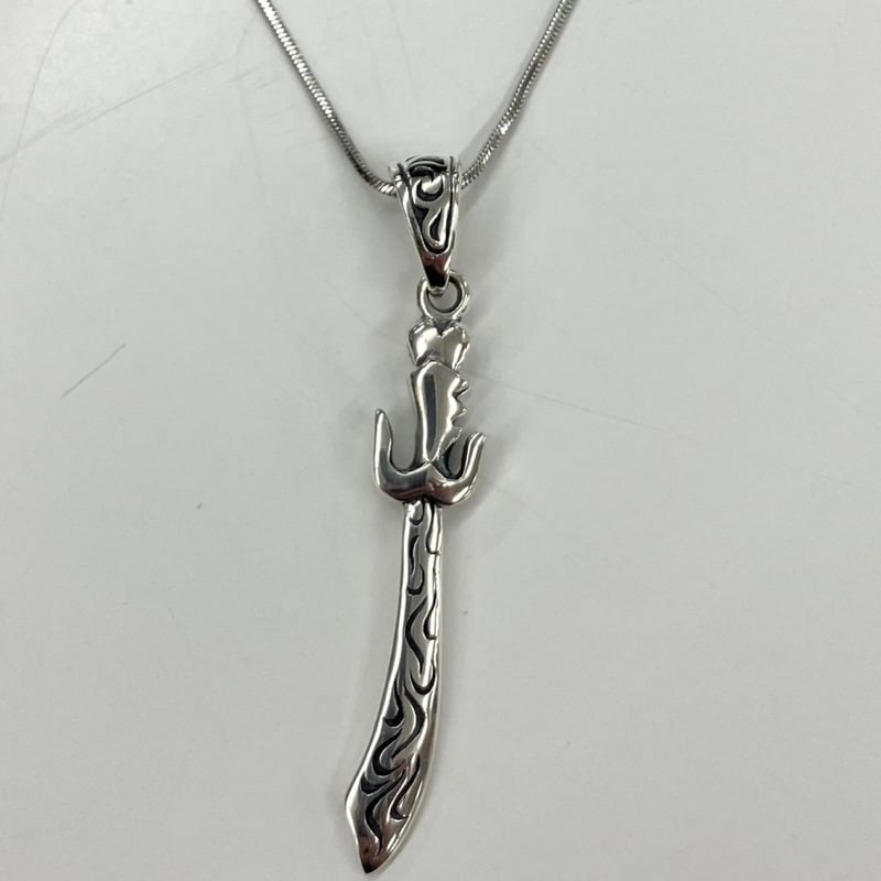 シルバーアクセサリー剣 ペンダントトップ シルバー925 トップのみ