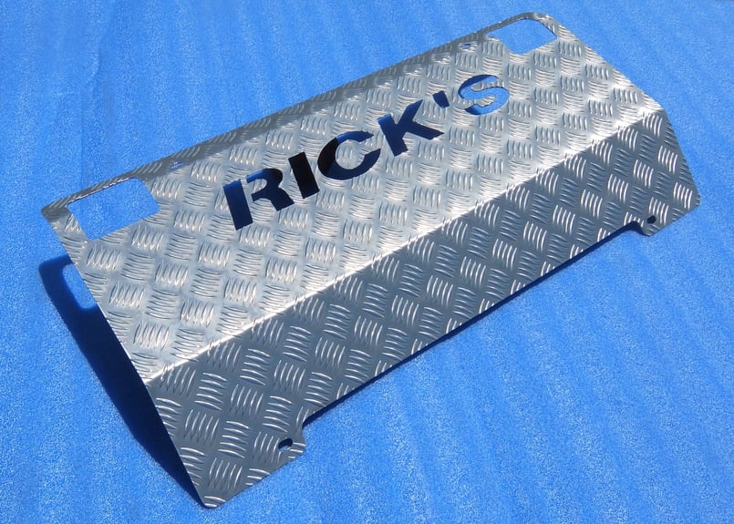 RICK'S スキッドプレート アルミ製素地（板厚2.5㎜）For HILUX | ”LIMI