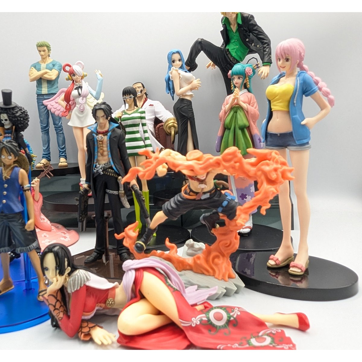 ワンピース フィギュア 16体セット | よしつねの秘密基地