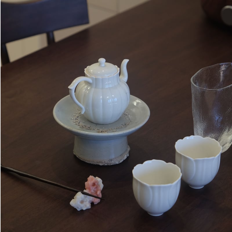 李朝 白磁高台皿（小） 李氏朝鮮時代 | gallery & boutique 雪月花