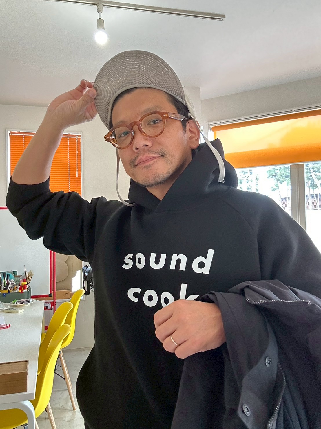 受注発注品 ｜sound cook パーカー（黒白）｜フロッキープリント