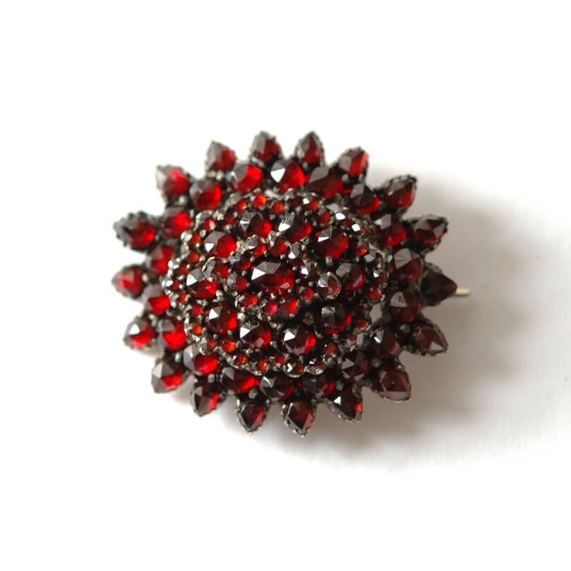 ボヘミアンガーネットのオーバル型アンティークブローチ/ドイツ