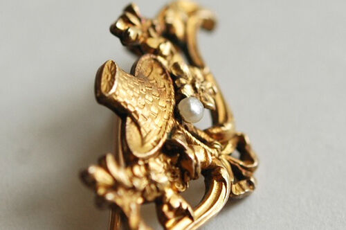 フランス FIX製 花かごのアンティークブローチ | 『スワロー商會