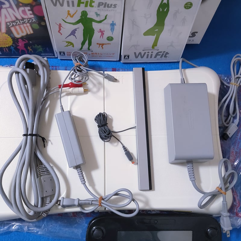 WiiU本体 32GB wiiモーションプラス スプラトゥーン Wiifit ジャスト