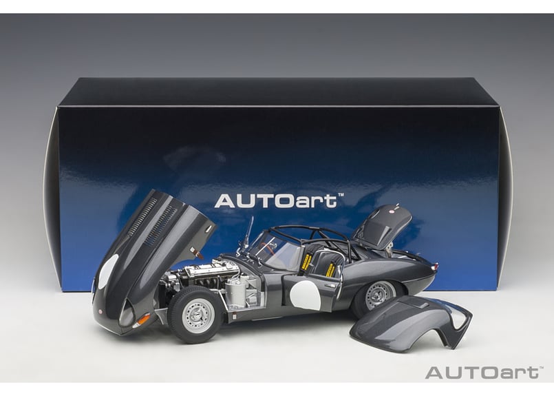 AUTOart 1/18 ジャガー ライトウェイト Eタイプ （ダーク・グレー
