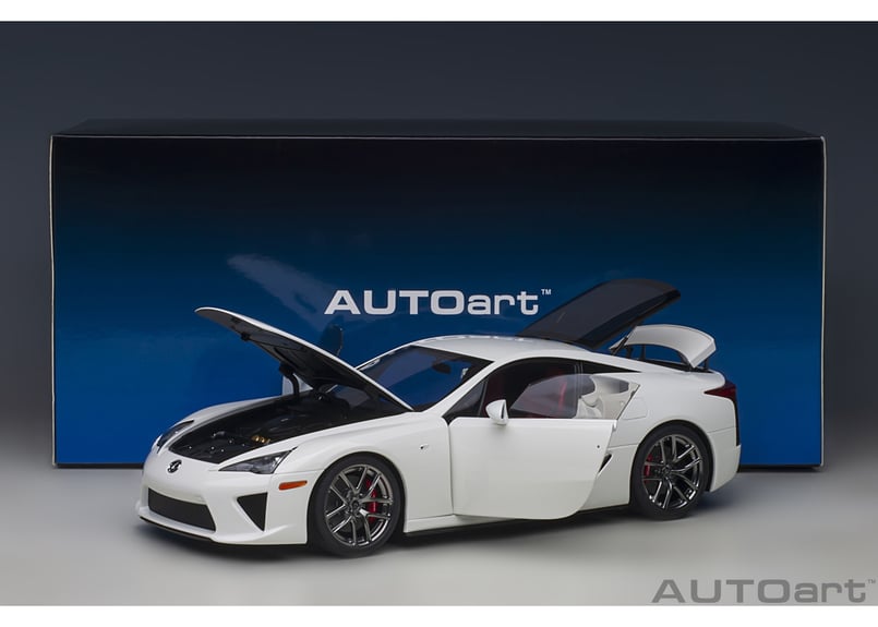 AUTOart 1/18 レクサス LFA （ホワイテスト・ホワイト） 78850 | AUT