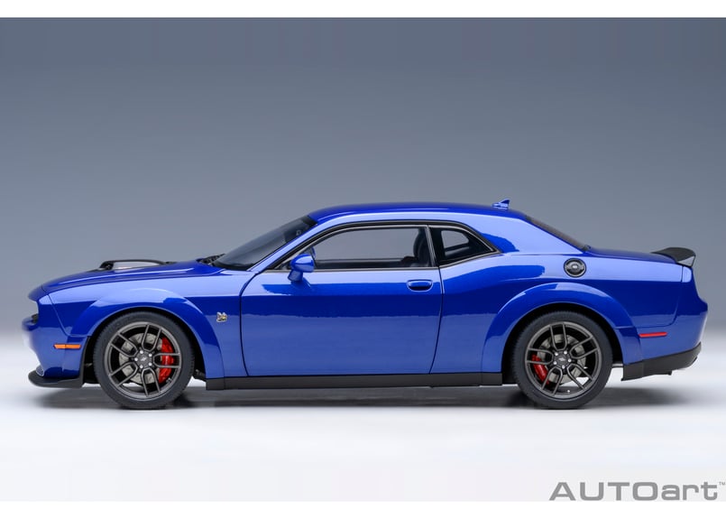 AUTOart 1/18 ダッジ チャレンジャー R/T スキャットパック ワイド