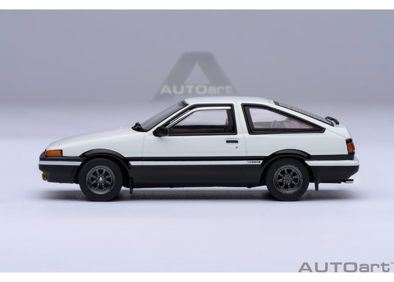 AUTOart 1/64 トヨタ スプリンター トレノ (AE86) 『頭文字 D