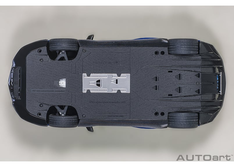 AUTOart 1/18 ランボルギーニ アヴェンタドール SVJ （メタリック