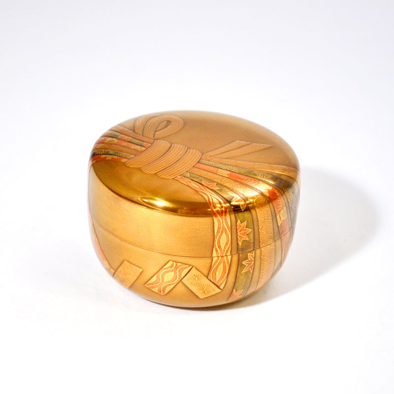 □KO-0129 迎舟作 2.8平棗 金地のし四季草花蒔絵 内梨地（切合口