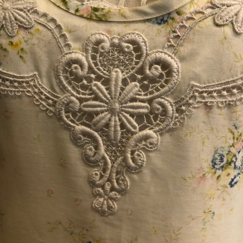 アキアカネ エプロン | さえら POTECHINO マリーアン金沢