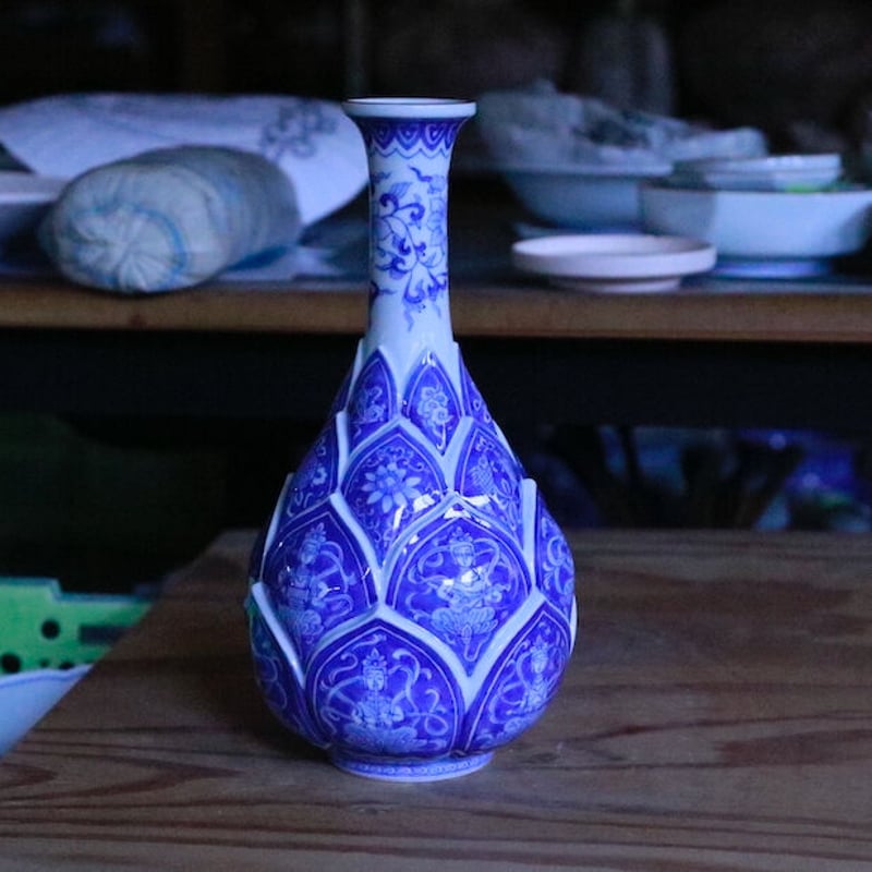 染付外濃（だみ）天楽文蓮弁瓶 | 辻精磁社 つじのくら