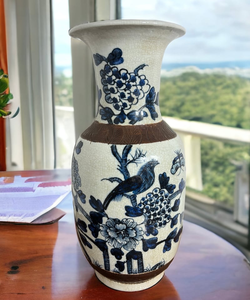 壺 [梅花鳥絵] 染付 成化年製 中国雑貨 フラワーベース 花瓶 花入れ 丸