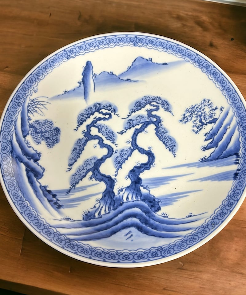 染付 丸皿 [山水 松図] 作家物 丸大皿 中皿 取り皿 盛り皿 飾り皿 絵皿