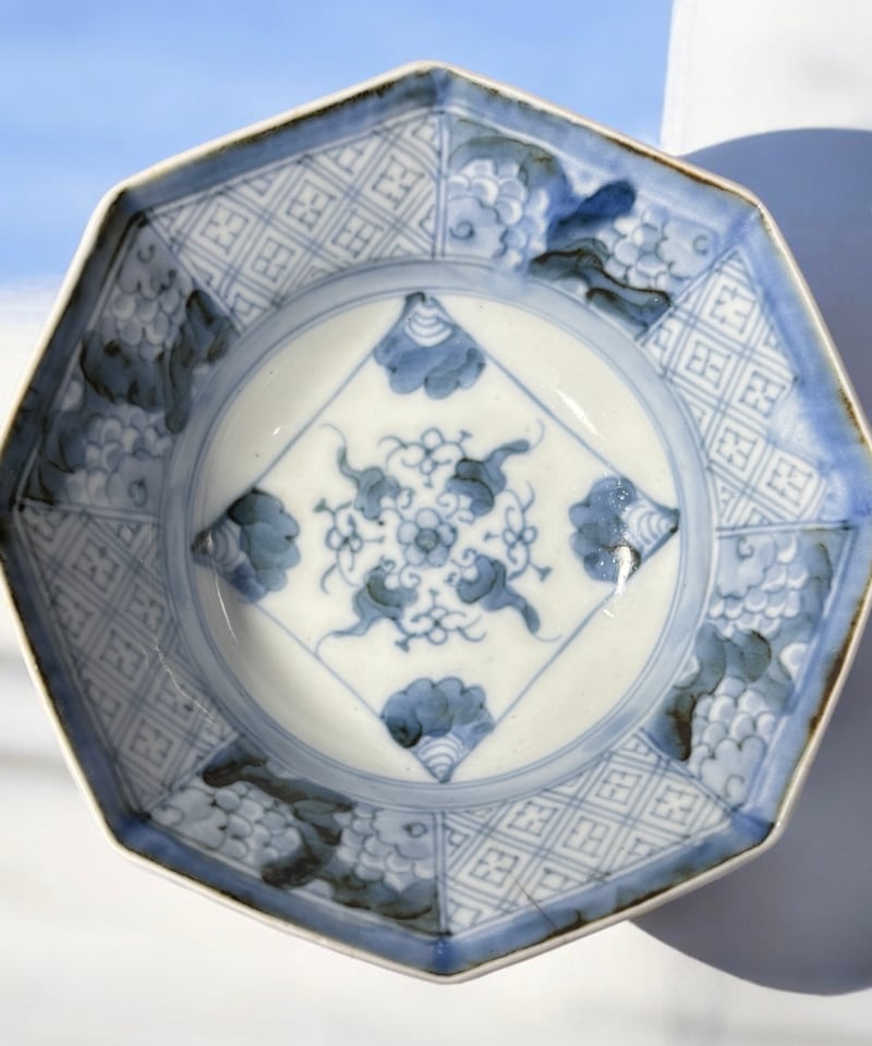 染付 八角鉢 [草花文絵] 小鉢 盛り皿 飾り皿 深鉢 器 和食器 伊万里