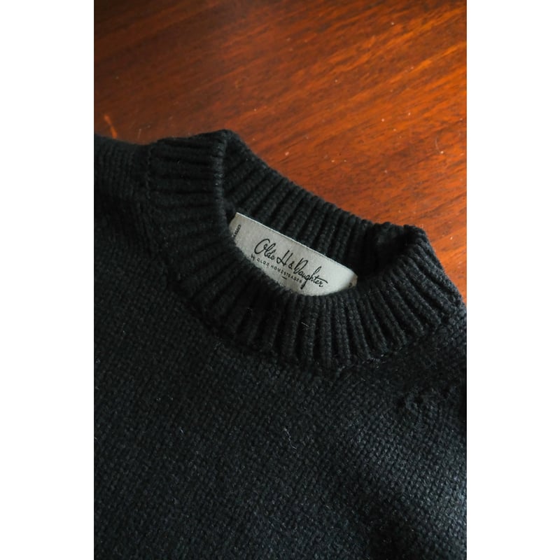 Olde H & Daughter BABY CASHMERE CREW NECK P/O |