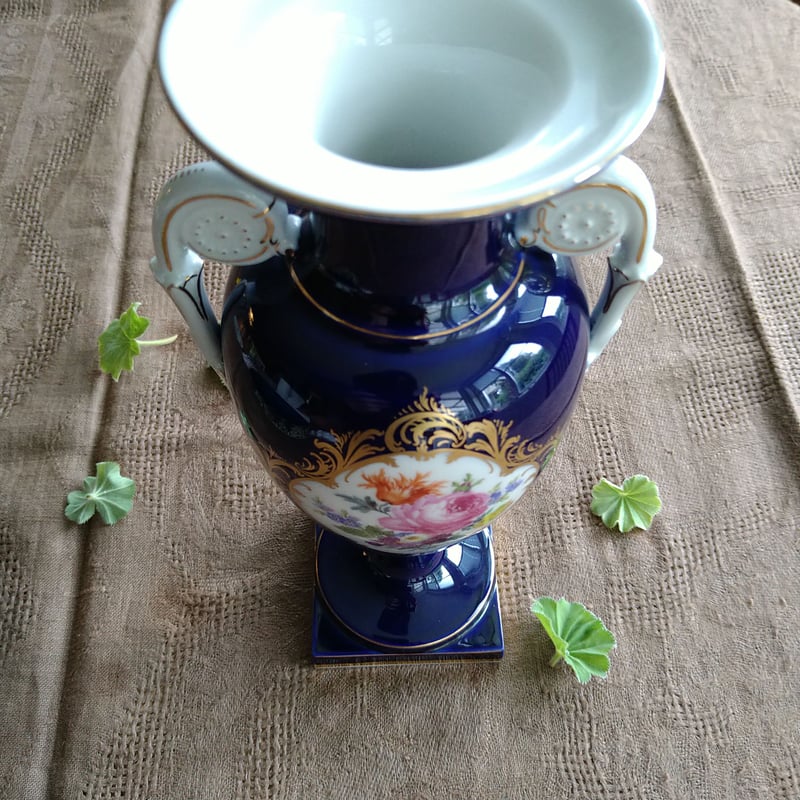 Meissenマイセン、コバルトにフラワーブーケの花瓶、高さ約23.7㎝H