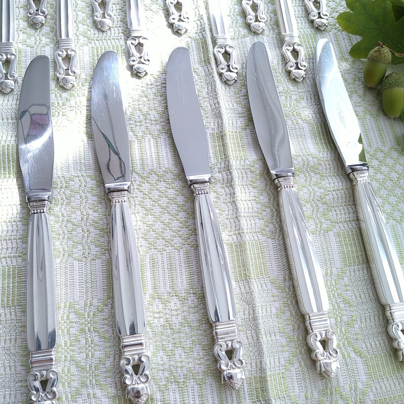 GeorgJensenエコーンのディナー用のフォークとナイフとスプーンの6人用