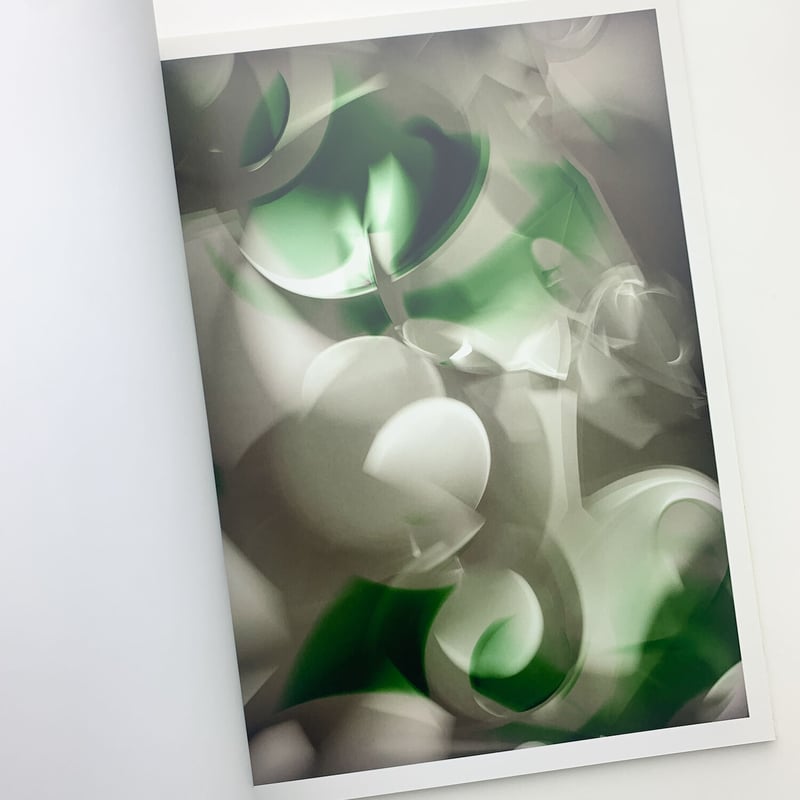 Photograms And Negatives｜Thomas Ruff | 玄玄書林