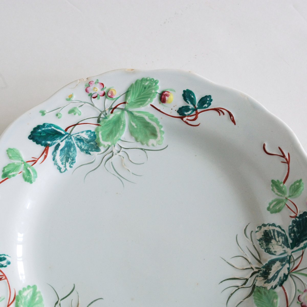 ジョルジュ・サンドのいちご皿 FRAISE クレイユモントロー I | chez