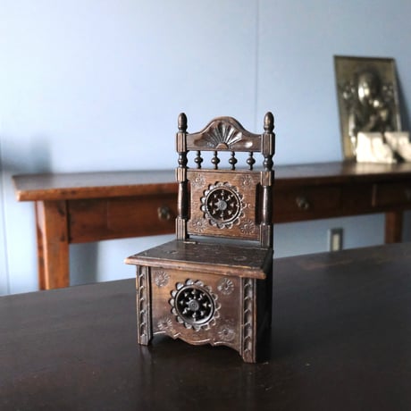 ドールチェア | STORES