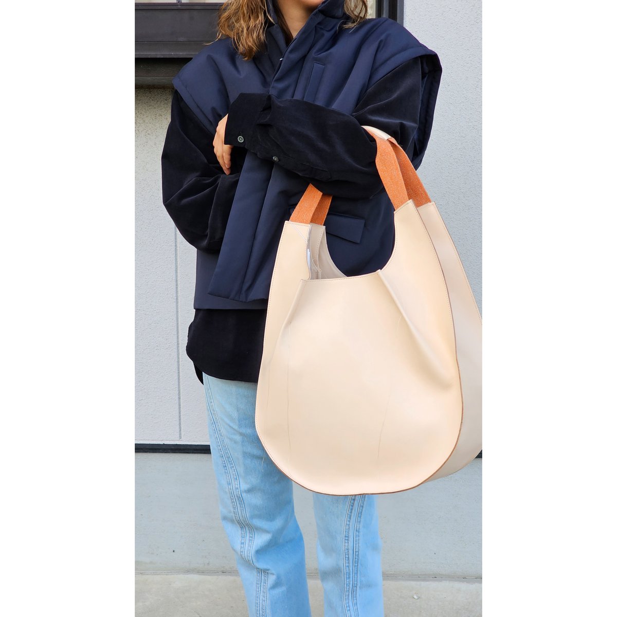 Rich I / CIRCLE [LEATHER BAG] | AVET