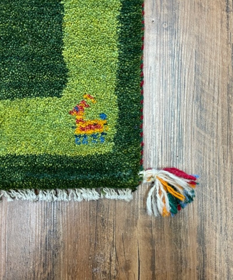 新品 ペルシャ絨毯 手織り ギャッベ59×40cm 緑色 山羊 生命の木