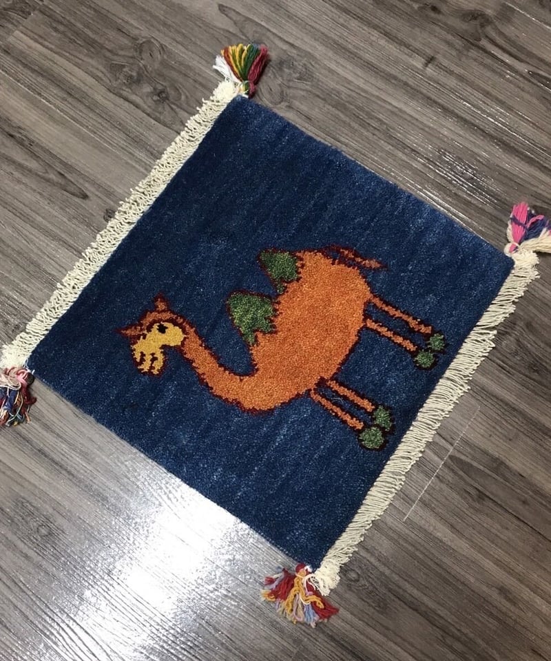 ＆greenさま専用】ペルシャ絨毯 ギャッベ 座布団 手織り 2枚おまとめ