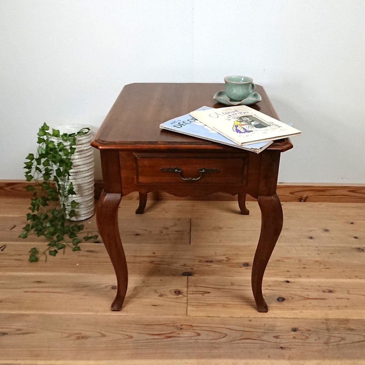 ≺イーセンアーレン≻サイドテーブル・クラシックスタイル | FUJIWAKAYAMA