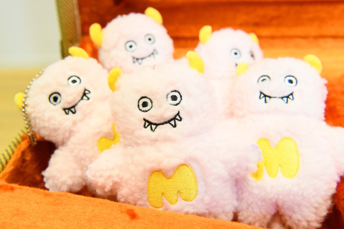 マルシィ 心の奥に潜む怪獣 ぬいぐるみチャーム マルシィ 心の奥に潜む