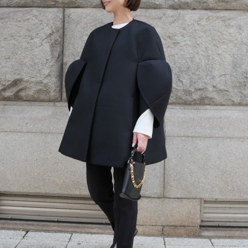 Tulip Sleeve Bonding Coat | HEVE