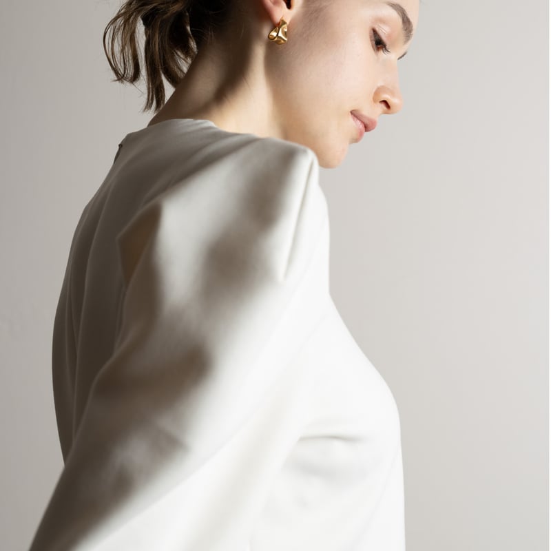 予約】Puff Shoulder Tops white | HEVE