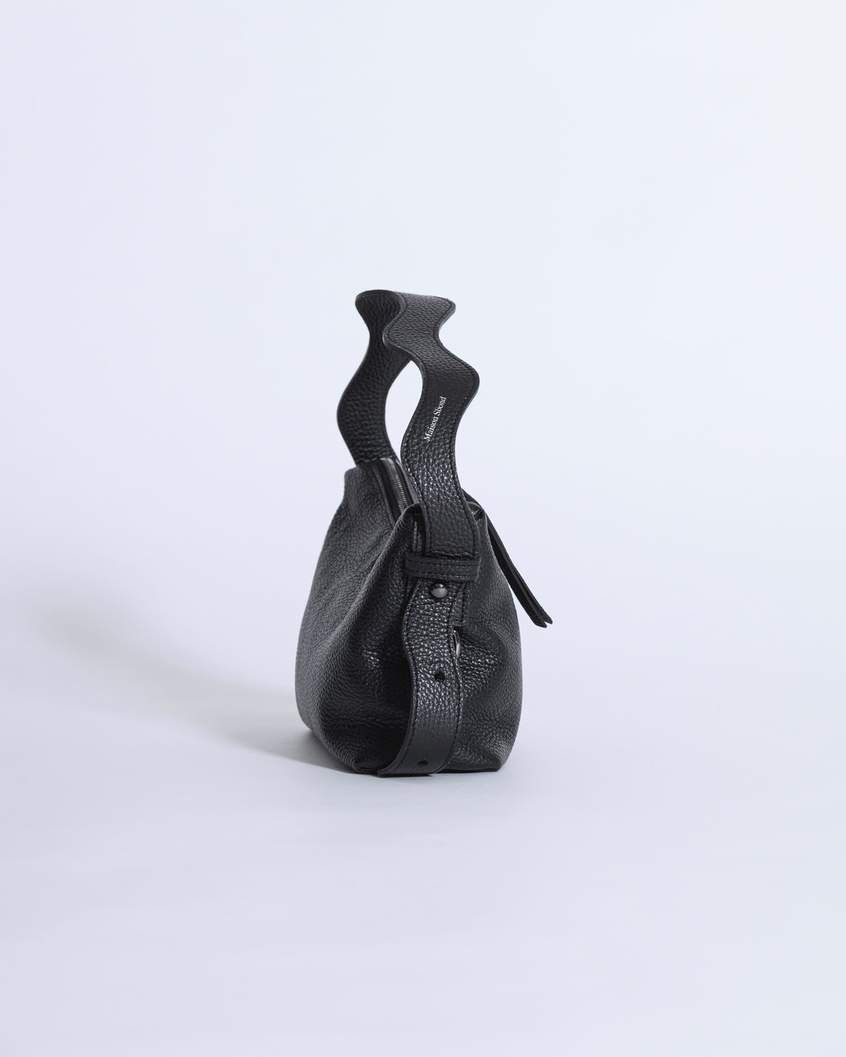 N.05 Black | Maison Sbond