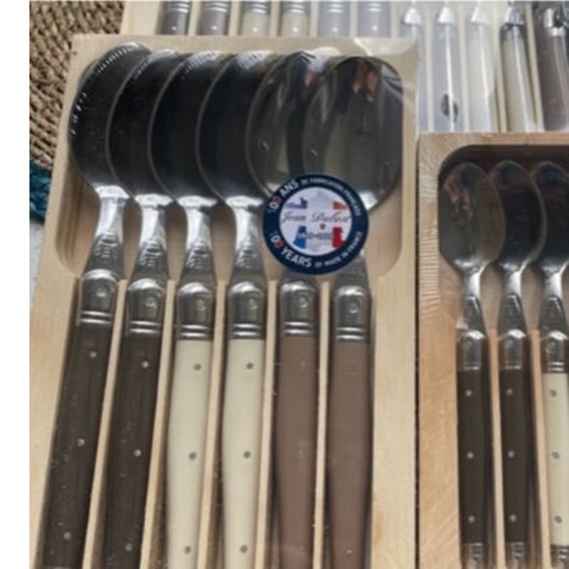 Laguiole ステンレススチール カトラリーセット 木箱付きLaguiole