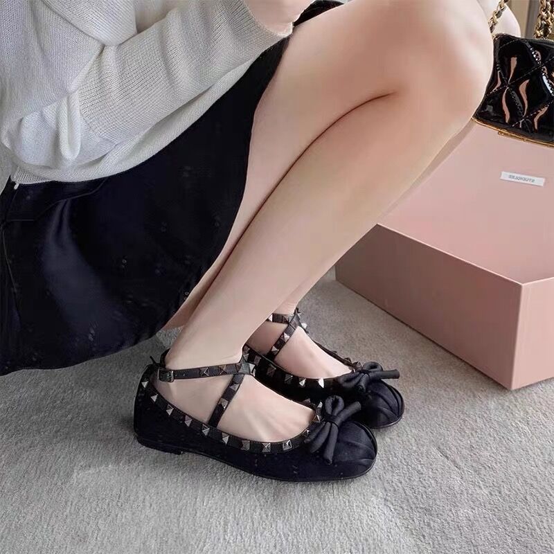 スタッズリボンバレエシューズ | HANNA CLOSET online