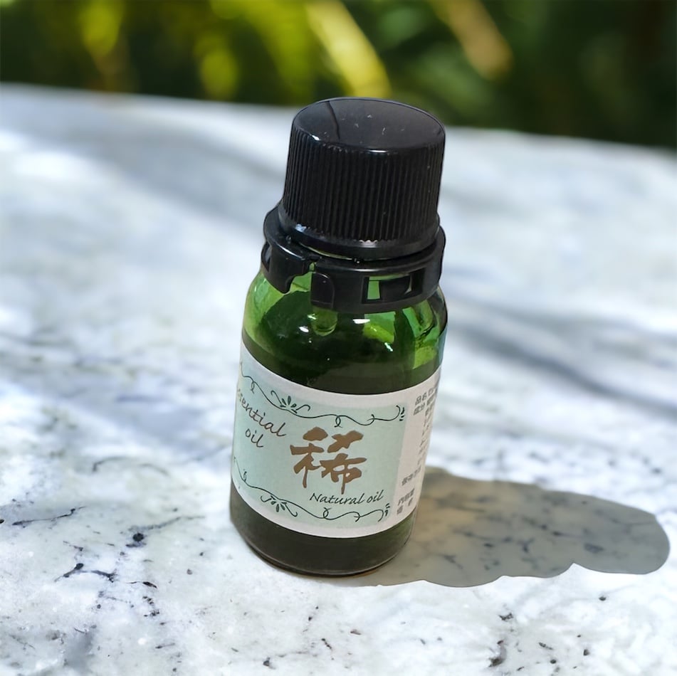 エッセンシャルオイル「稀」 | Salon de Starsia