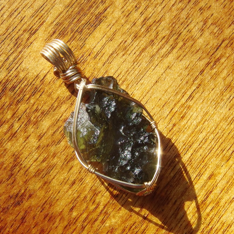 モルダバイト（ペンダントトップ） | Crystal Light