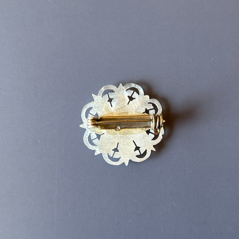 ベツレヘムパール ブローチ | LUCK