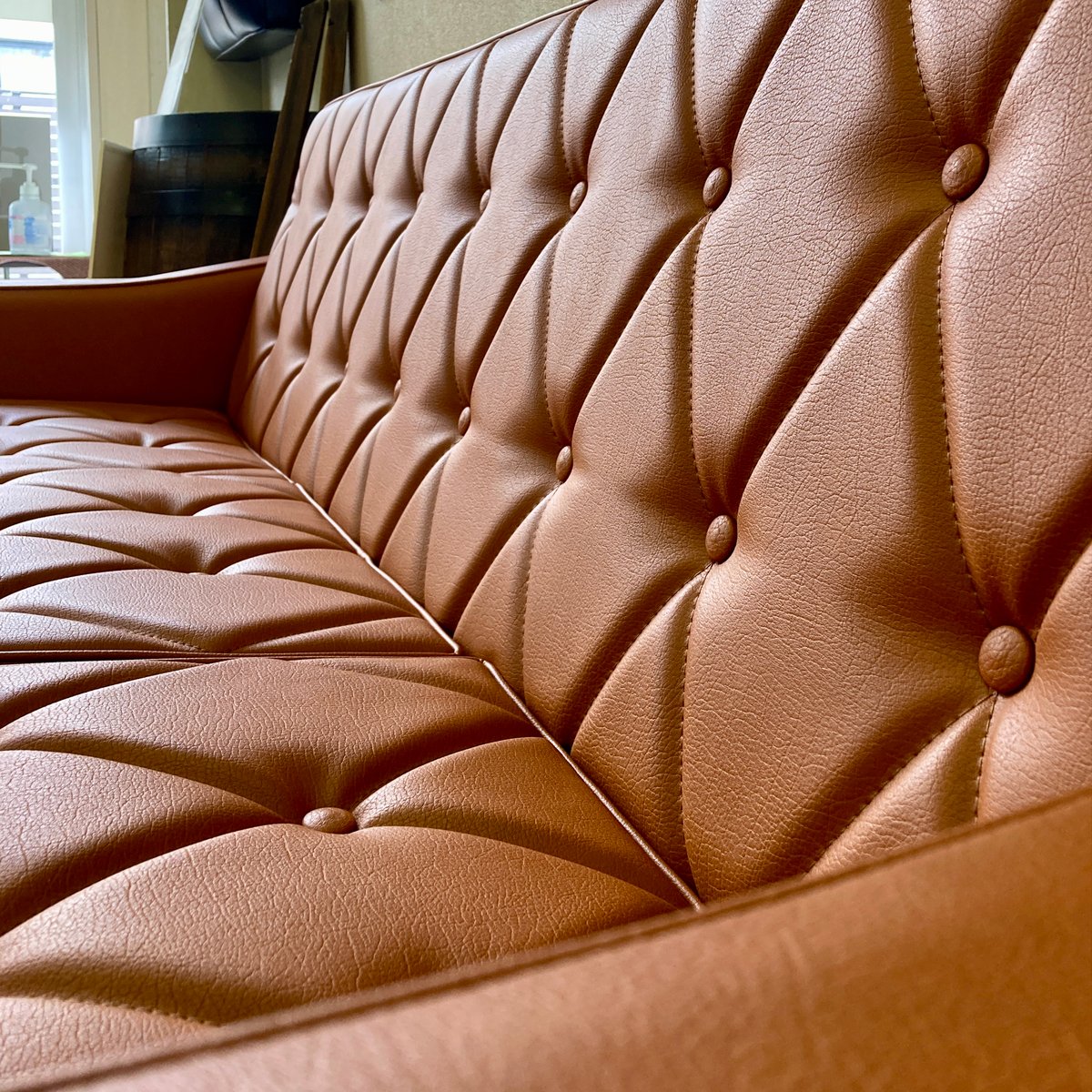 ディスプレイ品】カリモク60 ロビーチェア3シーター リーベルブラウン