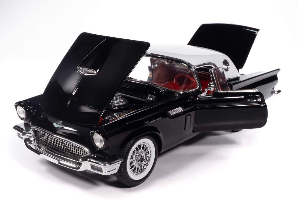 1:18 1957 Ford Thunderbird Roadster (Raven Black), New & Recent